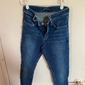 Levi skinny jeans